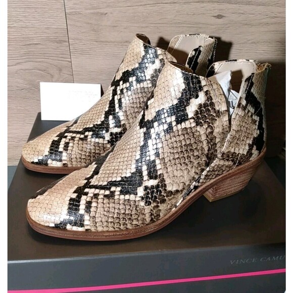 vince camuto Women Abrinna Shortbread Desert Python Zip Bootie Size‎ 7M - Picture 1 of 8